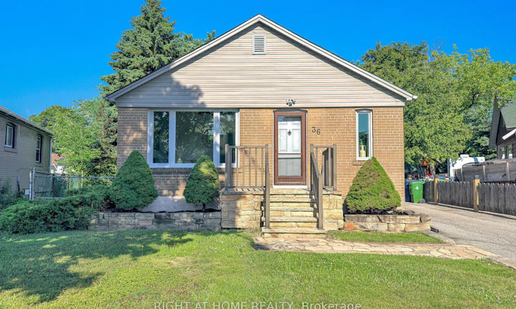 36 Huntsmoor Road