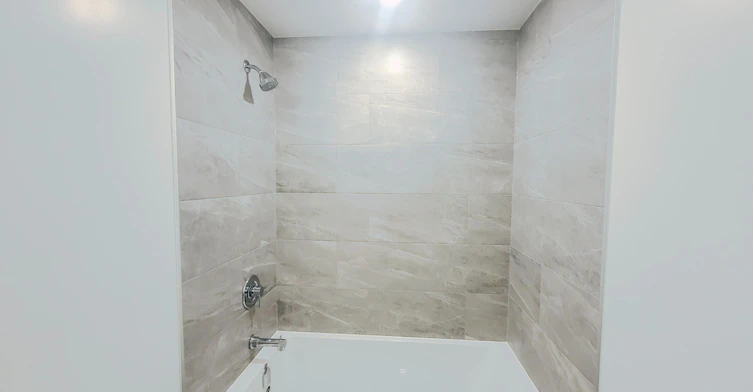 315-395 Square One Drive, Mississauga, ON, L5B 0P6 - 9