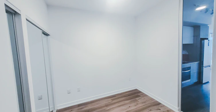 315-395 Square One Drive, Mississauga, ON, L5B 0P6 - 10