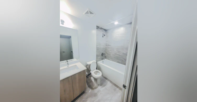 315-395 Square One Drive, Mississauga, ON, L5B 0P6 - 8