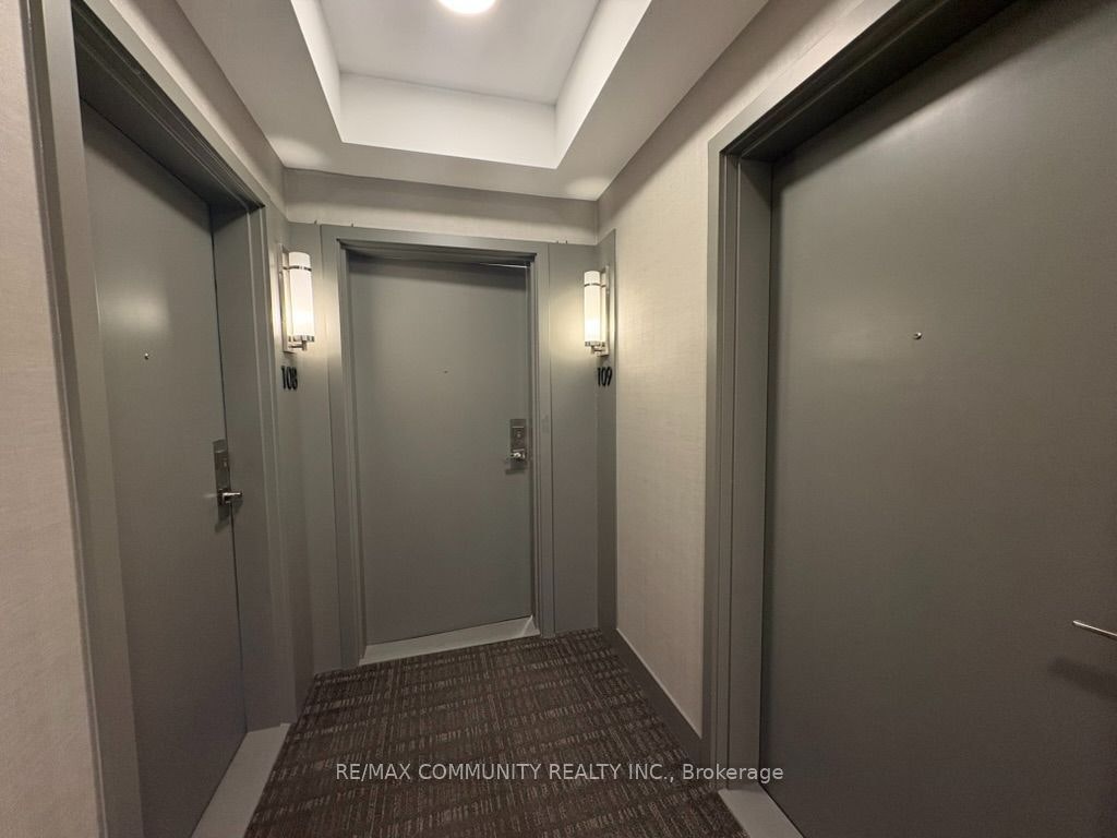 109-130 Canon Jackson Drive, Toronto, ON, M6M 3Y4 - 12