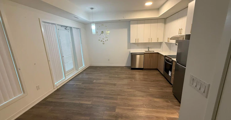 109-130 Canon Jackson Drive, Toronto, ON, M6M 3Y4 - 11