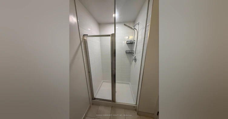 109-130 Canon Jackson Drive, Toronto, ON, M6M 3Y4 - 2