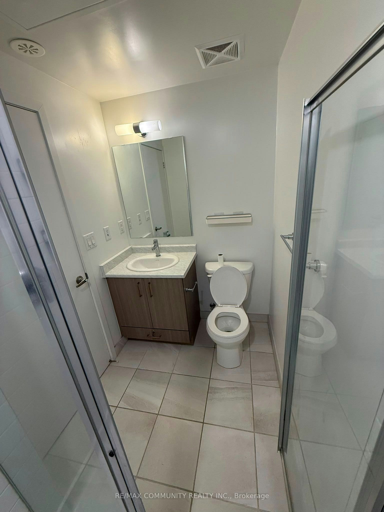 109-130 Canon Jackson Drive, Toronto, ON, M6M 3Y4 - 3