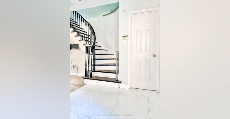 717 Mirage Place, Mississauga, ON, L5R 3Y2 - 4