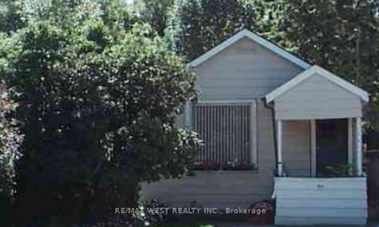 954 Beechwood Avenue