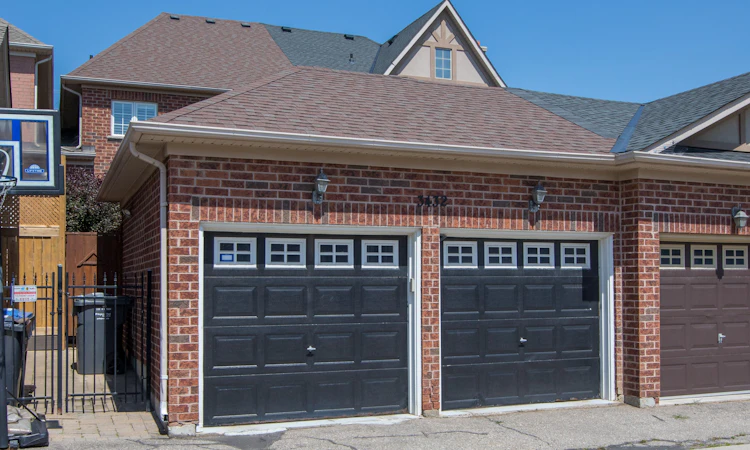 3432 Eglinton Avenue W
