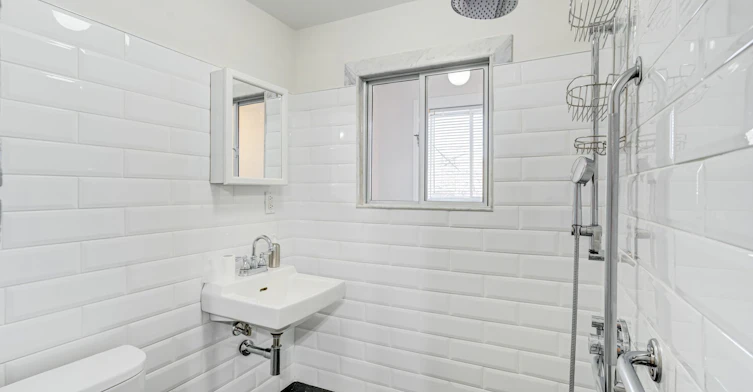 Main & Lower-160 Shanly Street, Toronto, ON, M6H 1S9 - 15