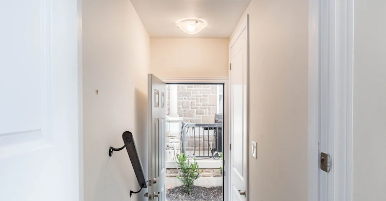 16 Monarch Drive, Halton Hills, ON, L7G 0M6 - 20