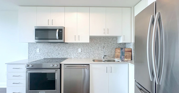 411-2333 Taunton Road, Oakville, ON, L6H 0N5 - 4