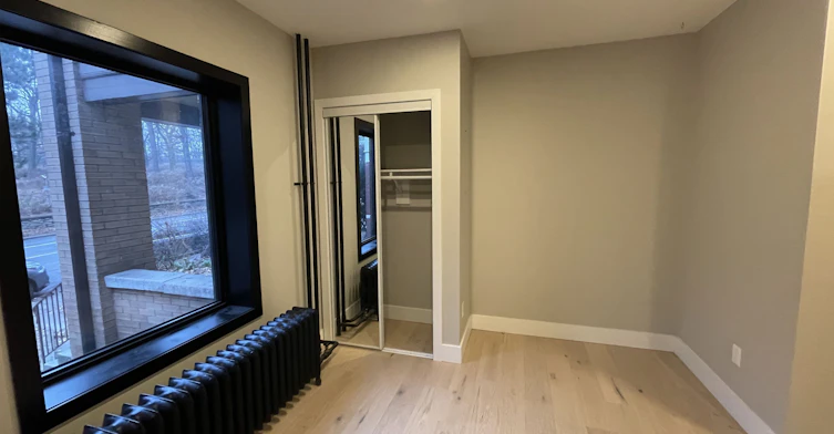 1-363 Parkside Drive, Toronto, ON, M6R 2Z5 - 5