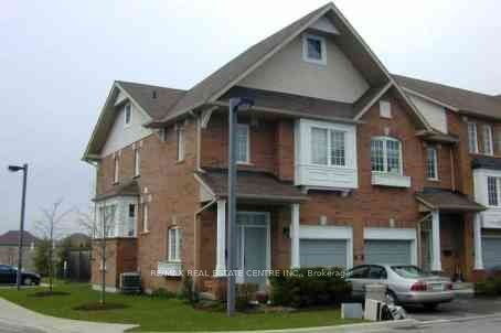 30-1591 South Parade Court, Mississauga, ON, L5M 6G1 - 2