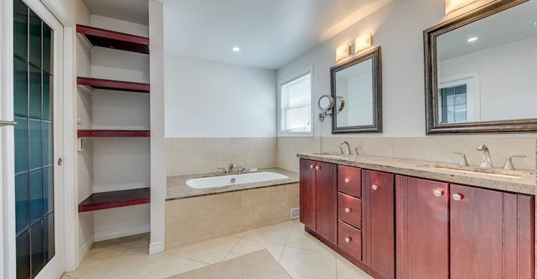 1124 Notley Crescent, Oakville, ON, L6M 1H4 - 25