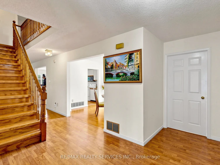 34 Granby Court, Brampton, ON, L6S 5K1 - 8