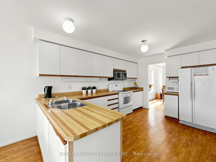 34 Granby Court, Brampton, ON, L6S 5K1 - 13