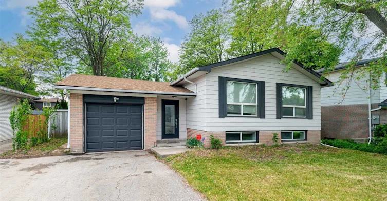Upper-5 Caldwell Crescent, Brampton, ON, L6W 1A2