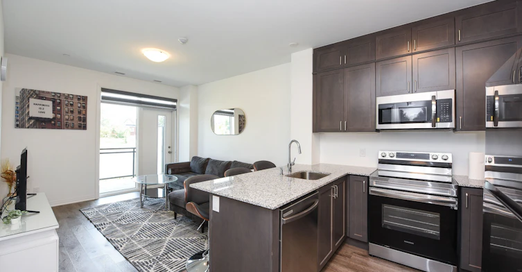 004-95 Dundas Street, Oakville, ON, L6M 5N4 - 22