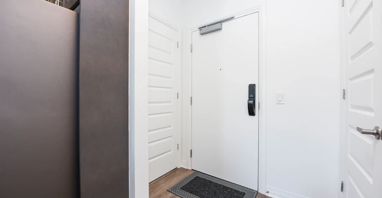 004-95 Dundas Street, Oakville, ON, L6M 5N4 - 18