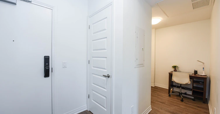 004-95 Dundas Street, Oakville, ON, L6M 5N4 - 40