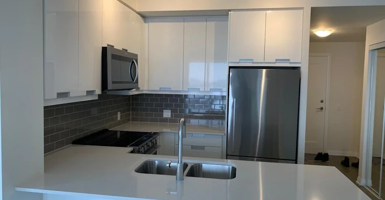 909-65 Watergarden Drive, Mississauga, ON, L5R 1B2 - 5
