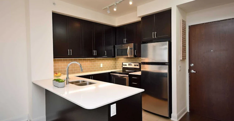 532-2480 Prince Michael Drive, Oakville, ON, L6H 0H1 - 7