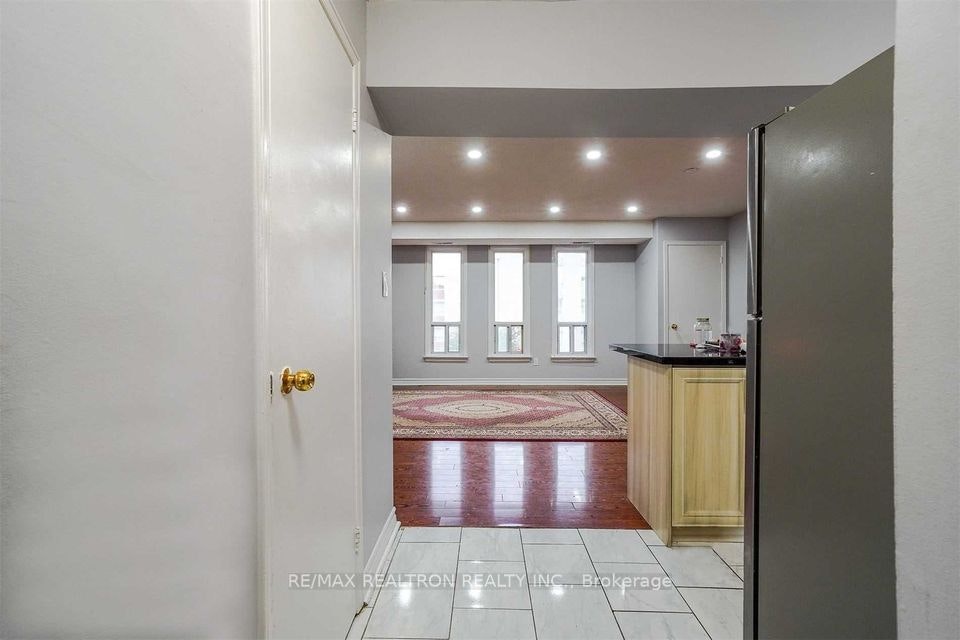 16-28 Rexdale Boulevard, Toronto, ON, M9W 5Z3 - 2