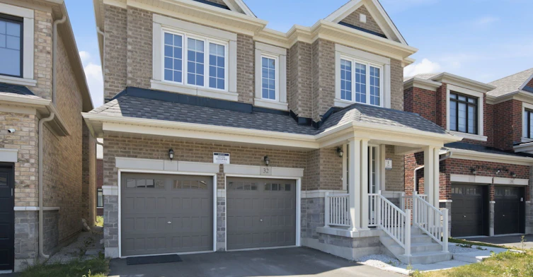 32 Bermondsey Way, Brampton, ON, L6Y 6K9 - 2