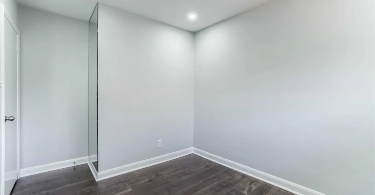 585 Indian Road N, Mississauga, ON, L5H 1R1 - 8