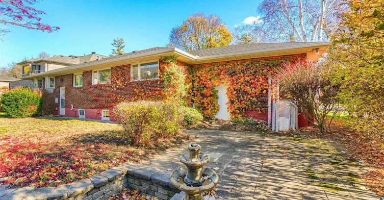 585 Indian Road N, Mississauga, ON, L5H 1R1 - 14