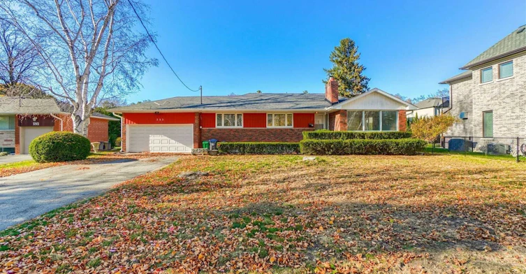 585 Indian Road N, Mississauga, ON, L5H 1R1
