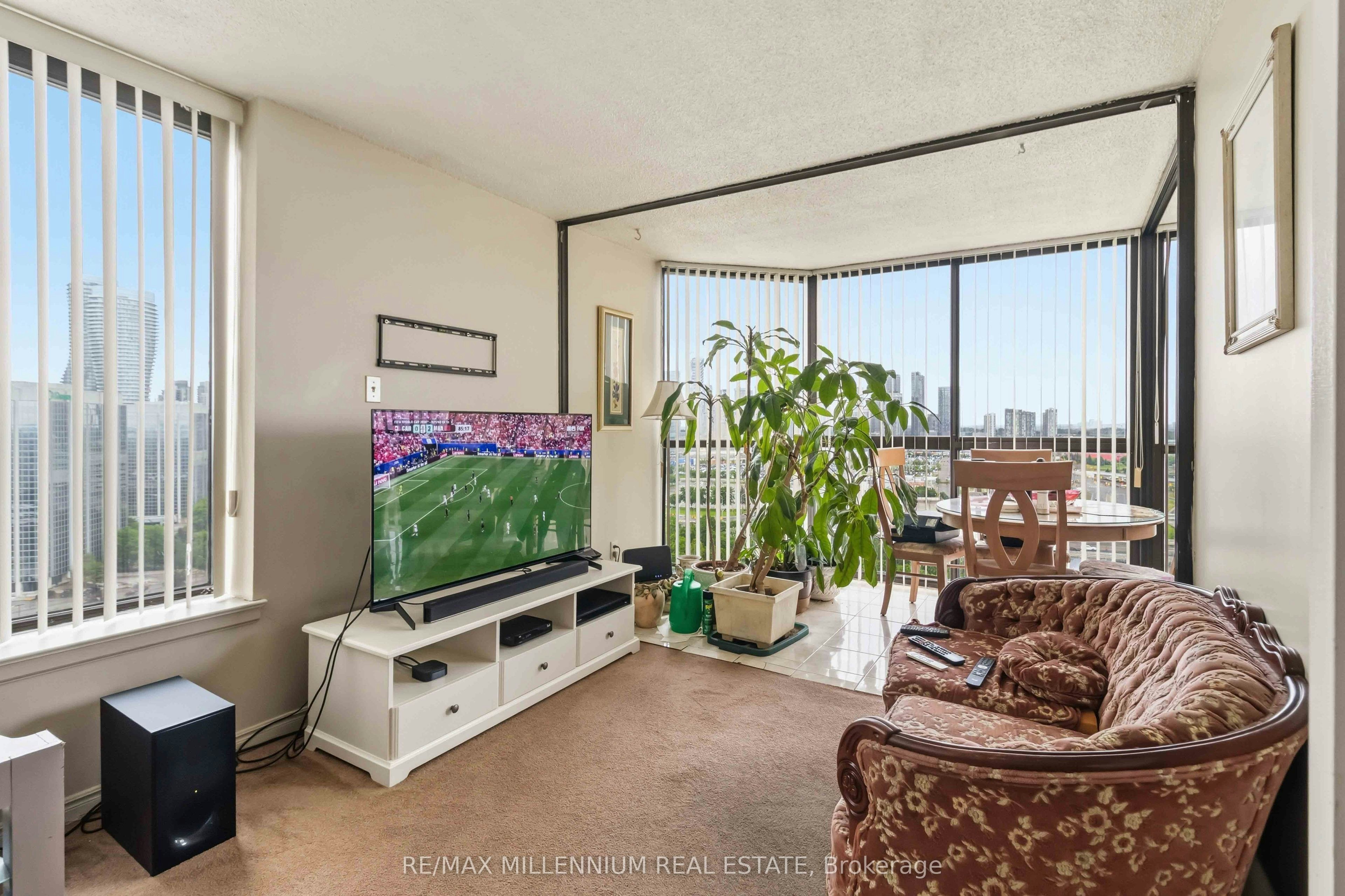 PH7-4235 Sherwoodtowne Boulevard, Mississauga, ON, L4Z 1W3 - 8