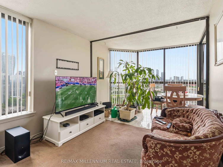 PH7-4235 Sherwoodtowne Boulevard, Mississauga, ON, L4Z 1W3 - 8