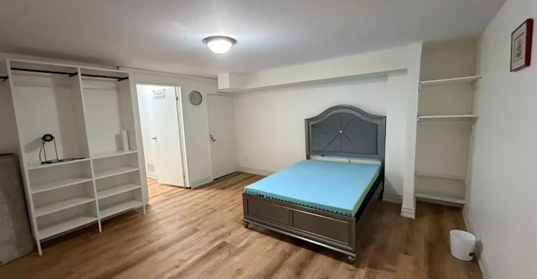 1133 Kos Boulevard, Mississauga, ON, L5J 4L3 - 3