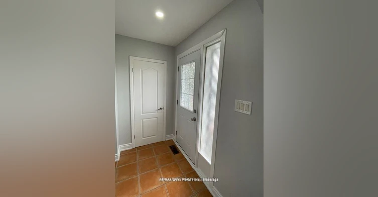 Upper-3165 Weston Road, Toronto, ON, M9M 2T4 - 3