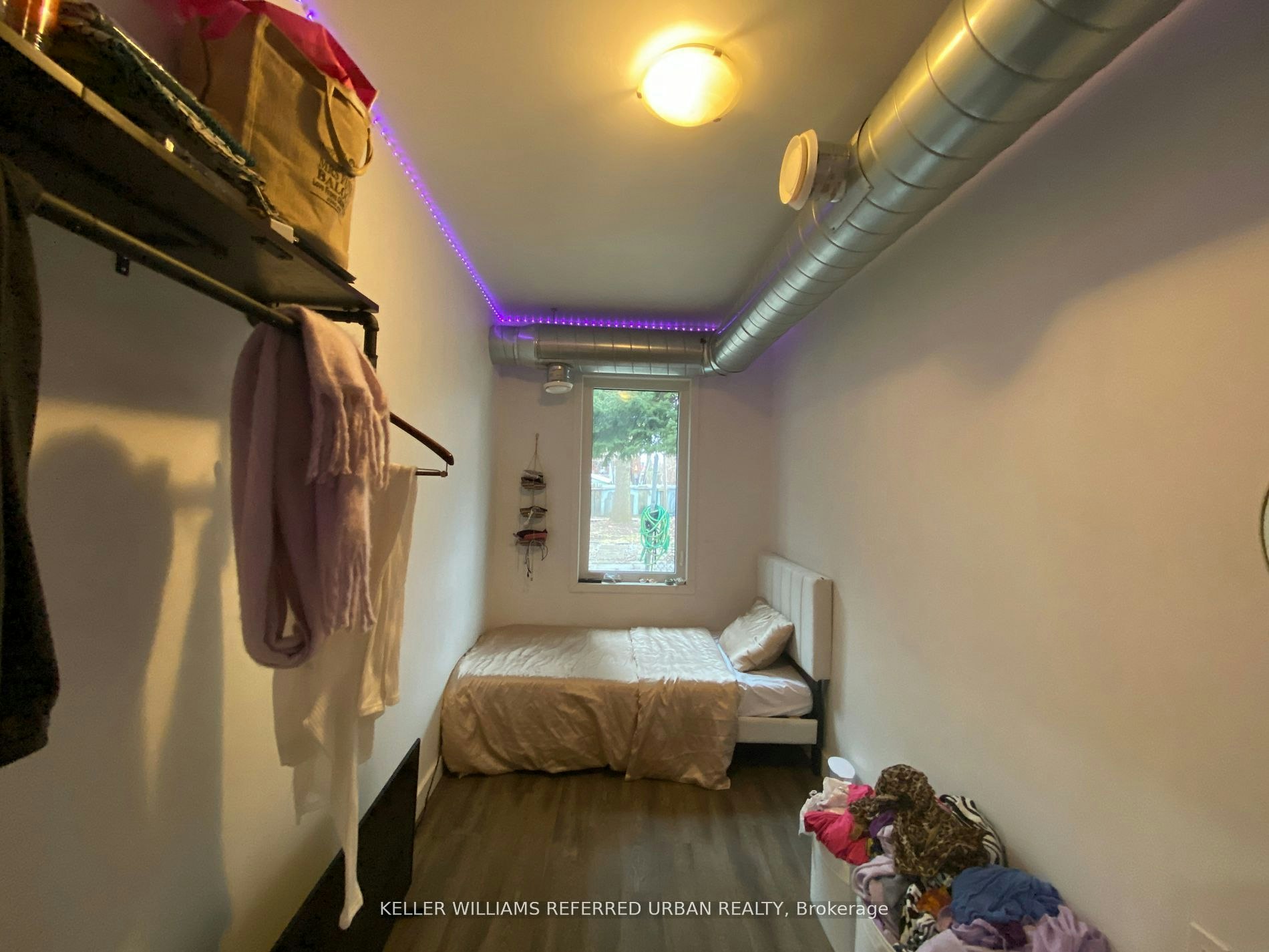 Room 3-344 Bartlett Avenue N, Toronto, ON, M6H 3G7 - 2
