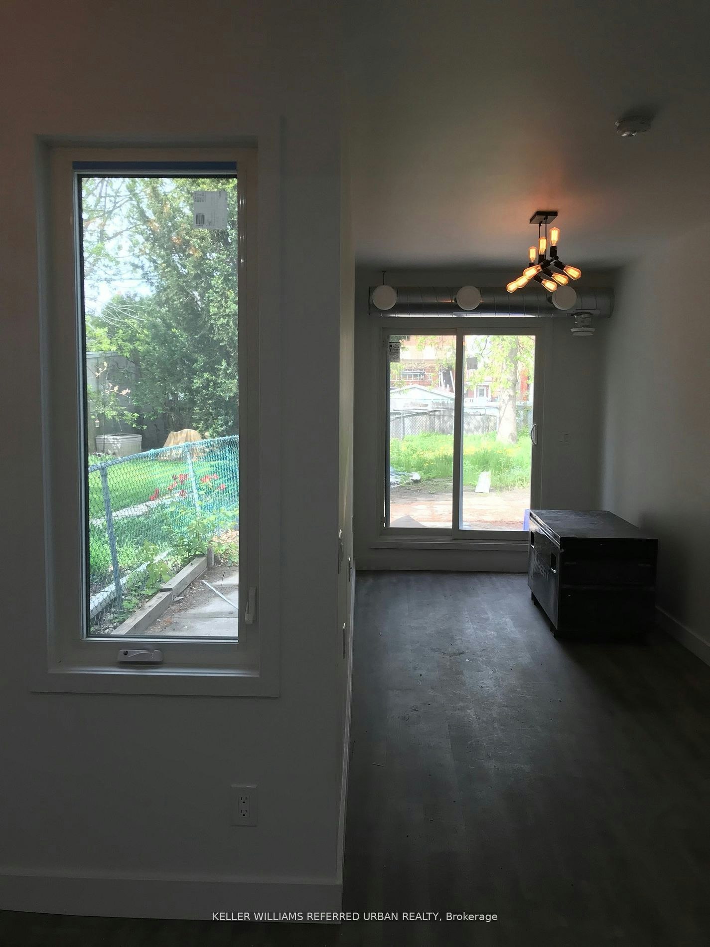 Room 3-344 Bartlett Avenue N, Toronto, ON, M6H 3G7 - 6