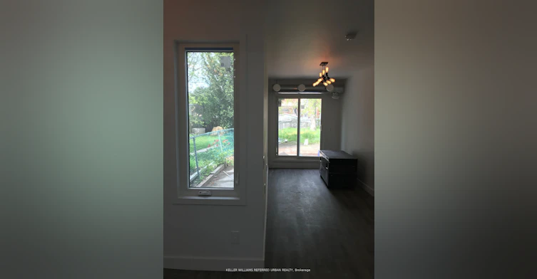 Room 3-344 Bartlett Avenue N, Toronto, ON, M6H 3G7 - 6
