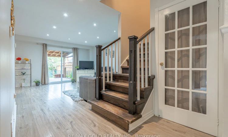 23 Judith Crescent