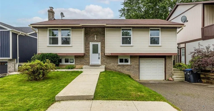 Upper-6913 Shelter Bay Road, Mississauga, ON, L5N 1T8