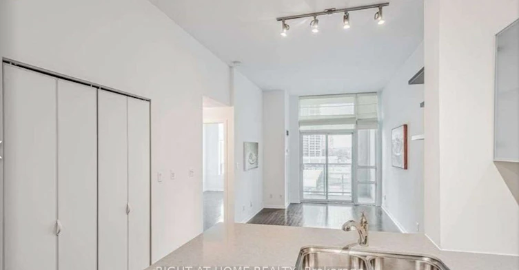 515-3391 Bloor Street W, Toronto, ON, M8X 1G3 - 11