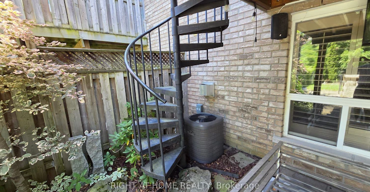 4103 Medland Drive, Burlington, ON, L7M 4Z7 - 47