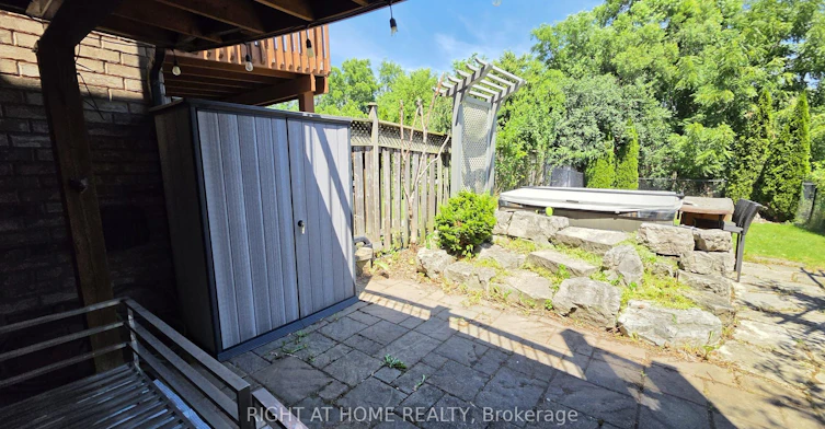 4103 Medland Drive, Burlington, ON, L7M 4Z7 - 43