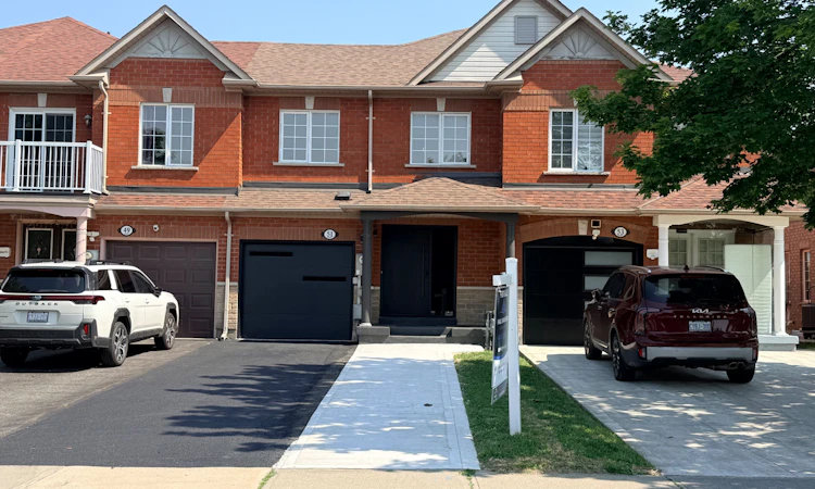 51 Checkerberry Crescent