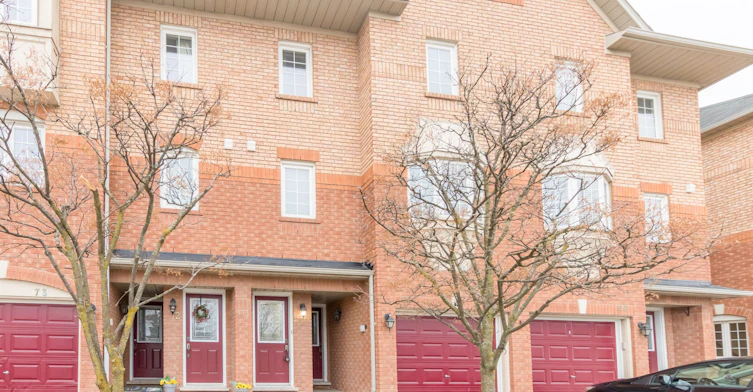 71-6950 Tenth Line W, Mississauga, ON, L5N 6Y1