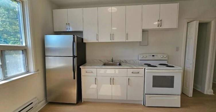 2-1316A King Street W, Toronto, ON, M6K 1G8