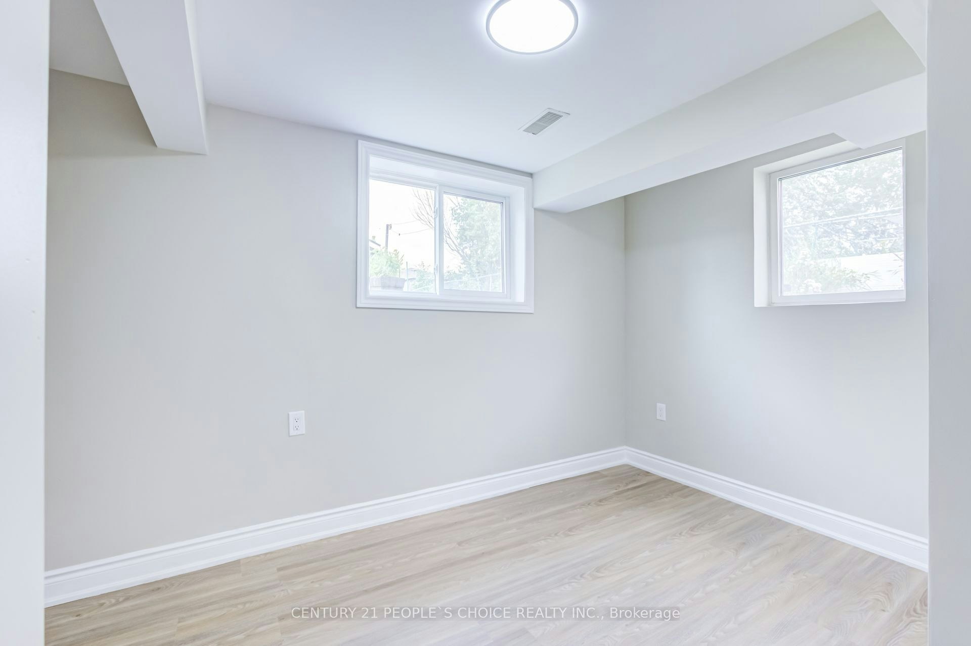 3404 Monica Drive N, Mississauga, ON, L4T 3E7 - 12