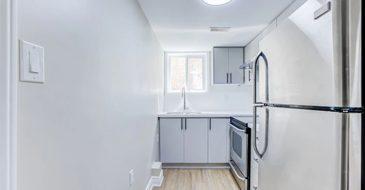 3404 Monica Drive N, Mississauga, ON, L4T 3E7 - 7