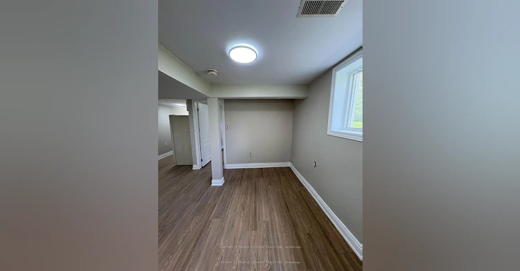 3404 Monica Drive N, Mississauga, ON, L4T 3E7 - 6
