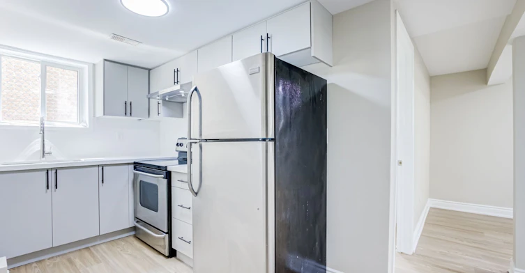 3404 Monica Drive N, Mississauga, ON, L4T 3E7 - 6