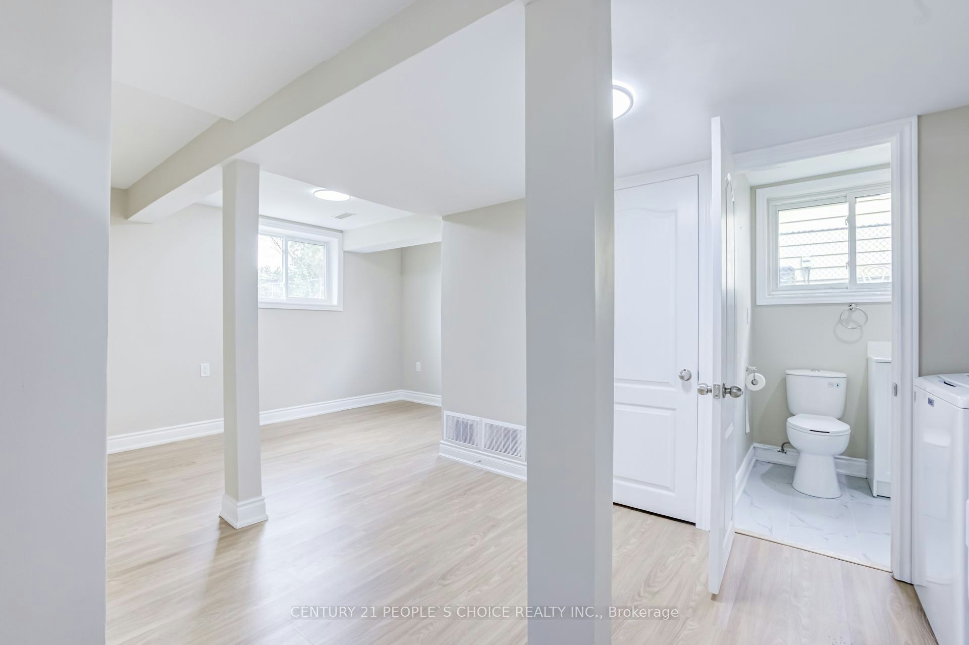 3404 Monica Drive N, Mississauga, ON, L4T 3E7 - 11